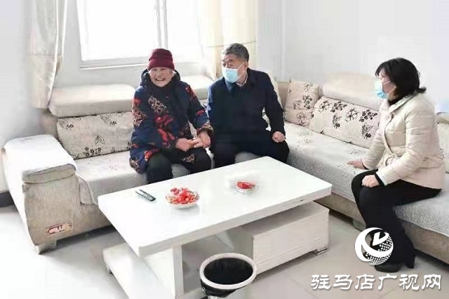 刘晓文深入汝南县走访慰问老党员和困难群众