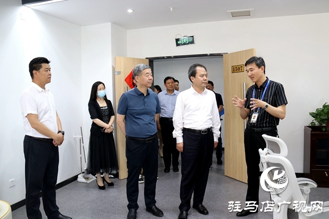 省广播电视局调研组到驻马店考察指导广电工作 曹新博参加