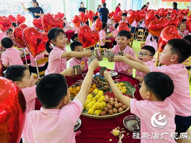 驻马店市实验幼儿园：欢天喜地迎六一 五彩缤纷乐童年